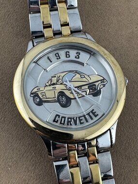 Vintage Fossil Relic Watch Gold and Silver 1963 Chevrolet Corvette Split Window